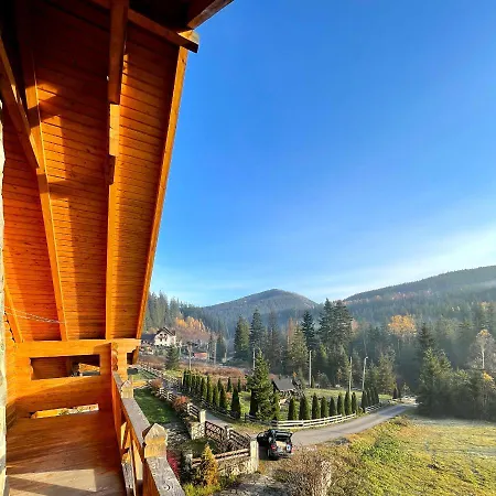 別荘 на полумистому マイコリチン