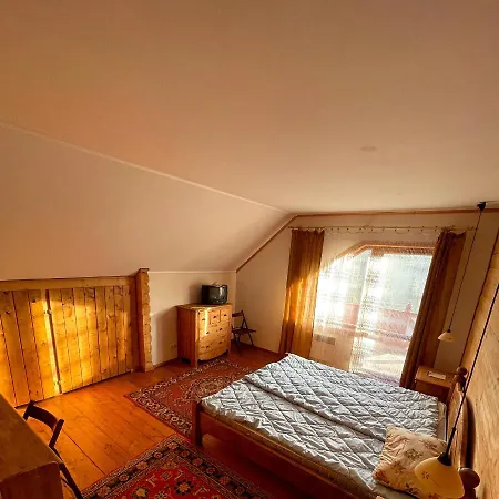 на полумистому